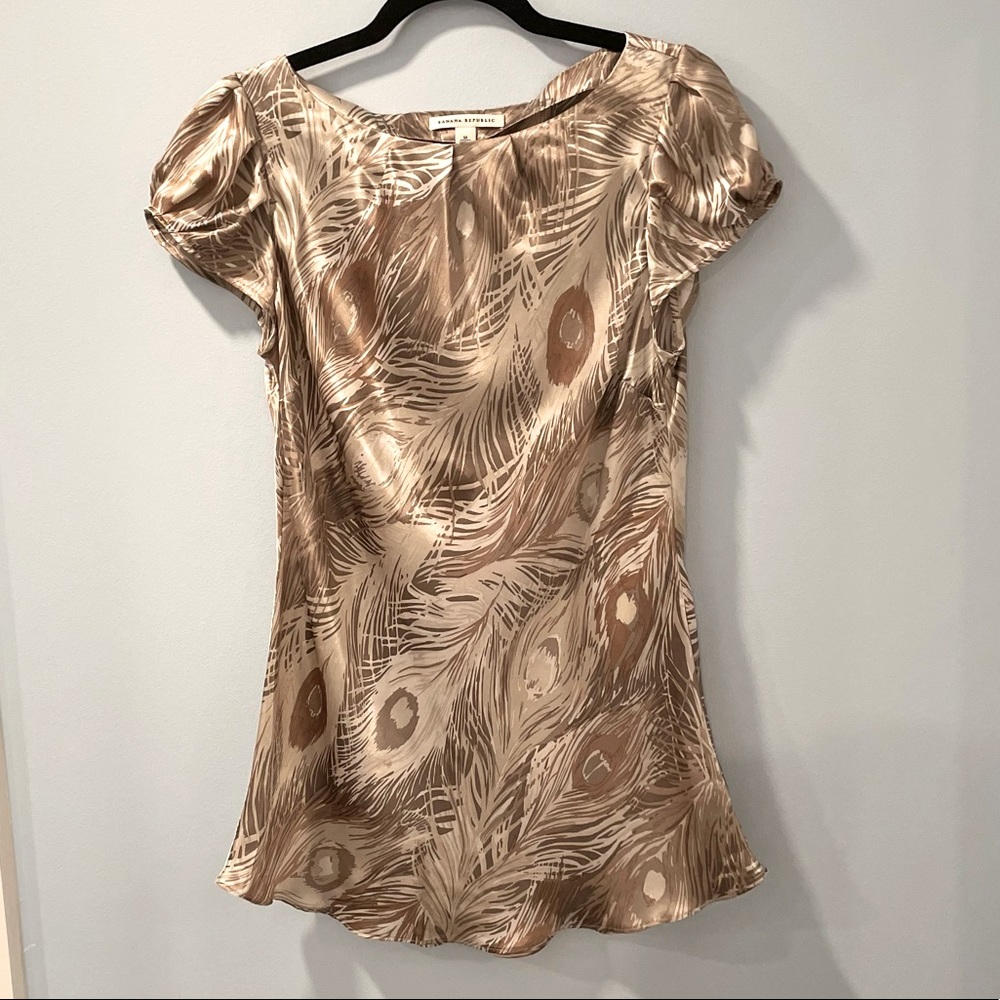 Lot of 2 silk short sleeve shirts! Banana Republic and Search for Sanity brands.